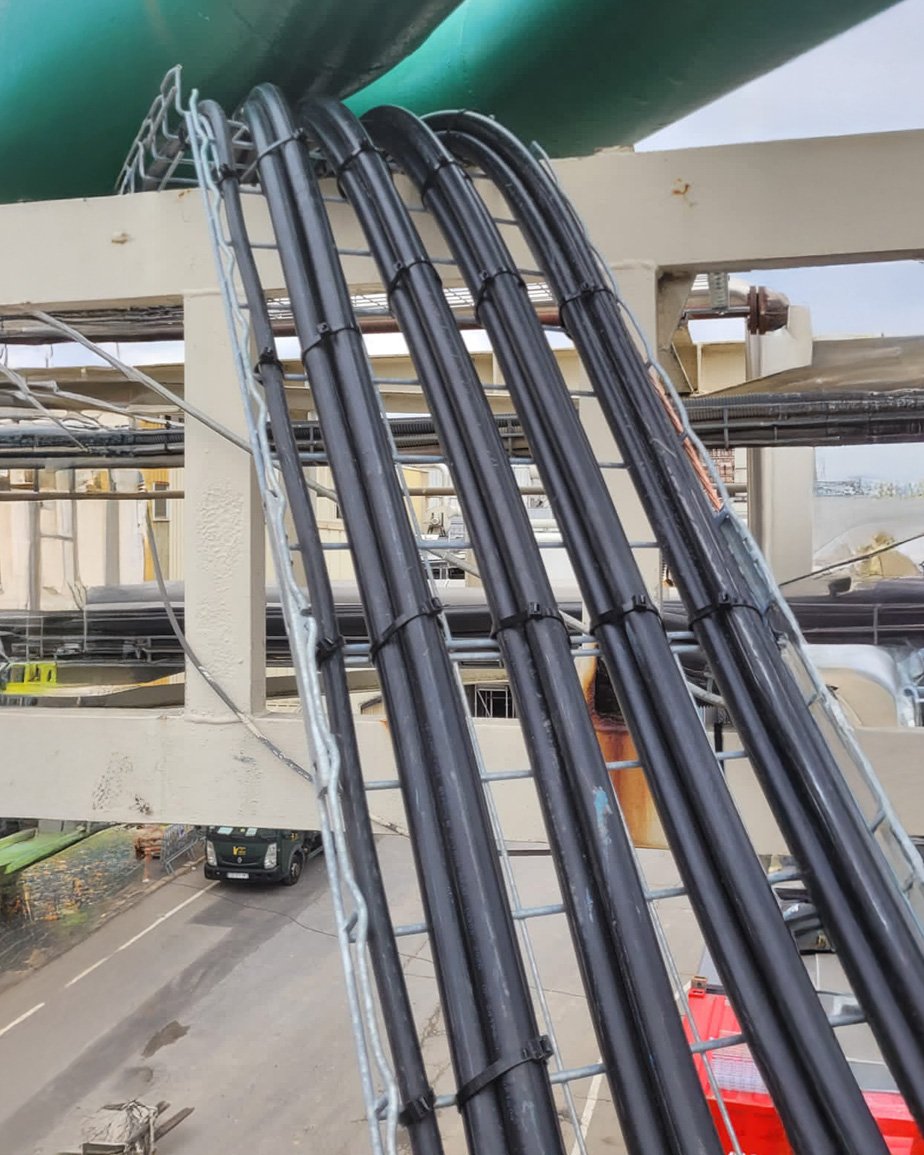passage de cables en hauteur
